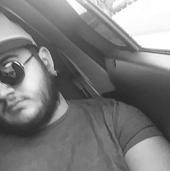 Meet your Posher, Chase - Picture 1 of 1